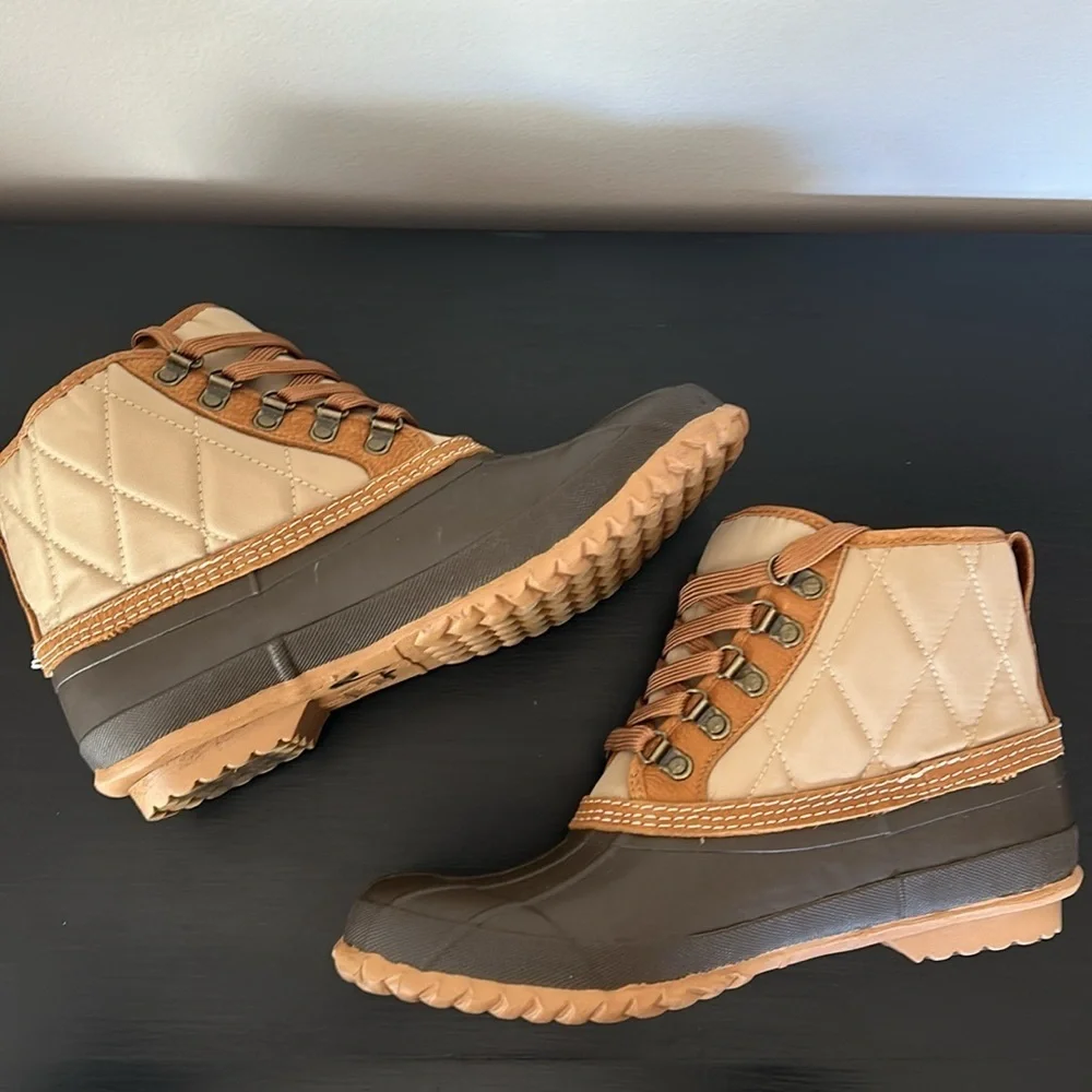 J Crew Heritage duck boots in quilted nylon Size 9 BU630